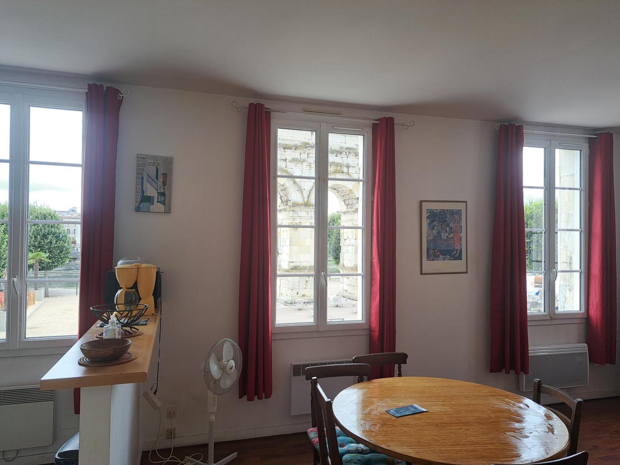 Loft Vue Imprenable Sur Le Vieux Saintes公寓 外观 照片